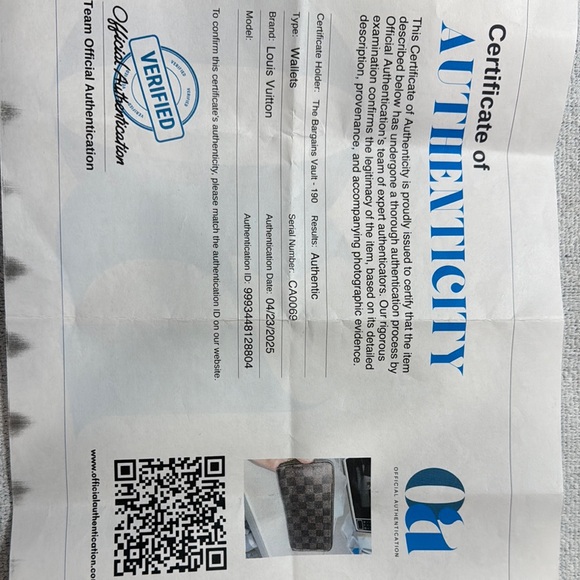 Authentic Louis Vuitton Damier Ebene Zippy Wallet - Picture 7 of 7